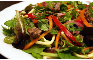 Тайский салат с телятиной